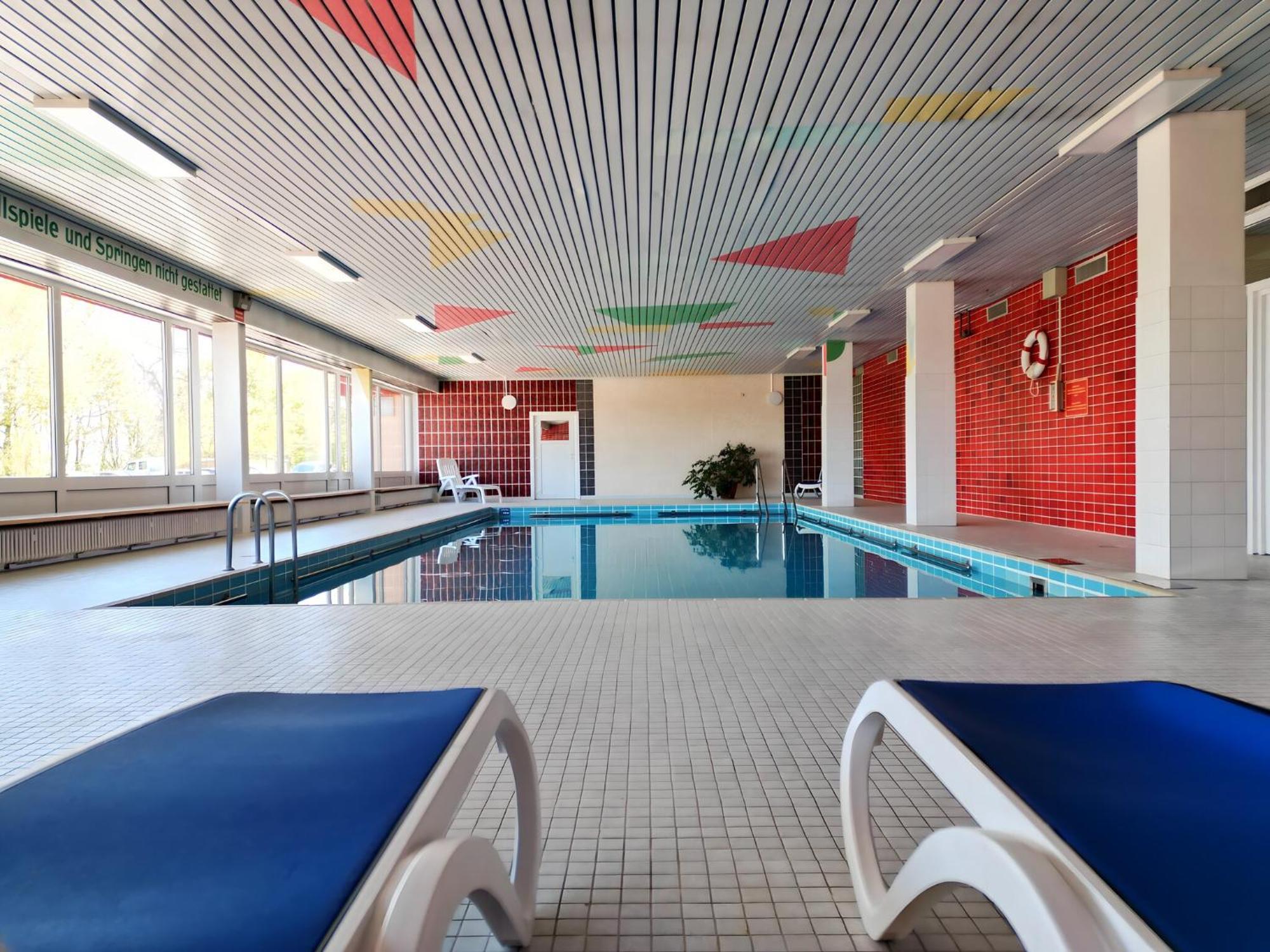 Inviting In With Sauna Indoor Pool